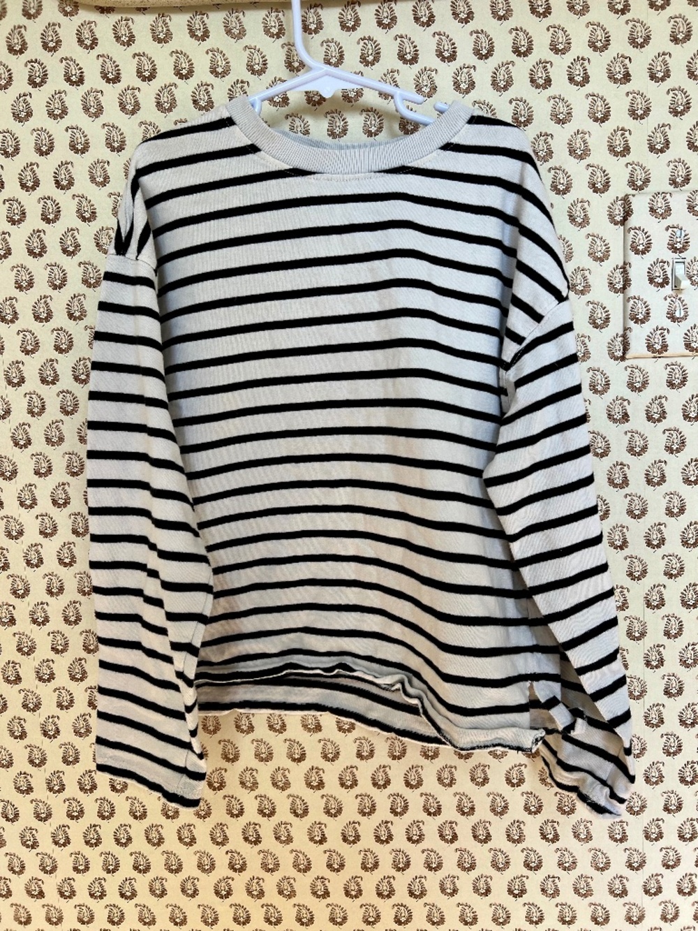 Zara Striped Oversized Crewneck Sweatshirt - Cream & Black (Size 9-10)